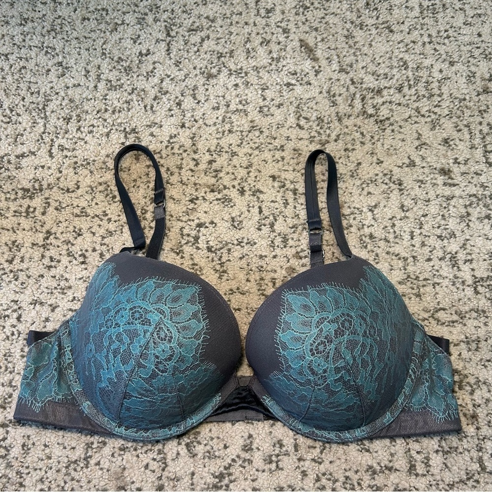 Victoria’s Secret Gray & Blue Floral Lace Push-Up Bra Size 36C